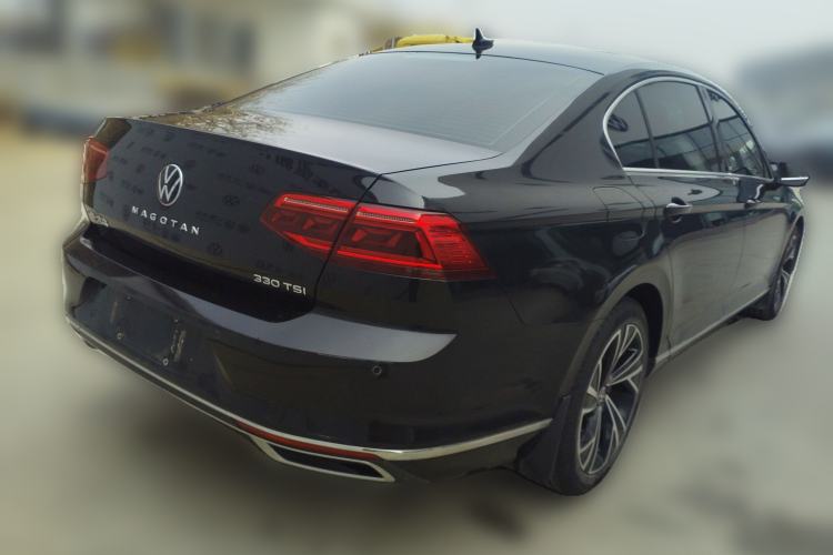 Used Volkswagen Magotan 2021 330TSI DSG 30th Anniversary Edition Rear Right 45 Deg