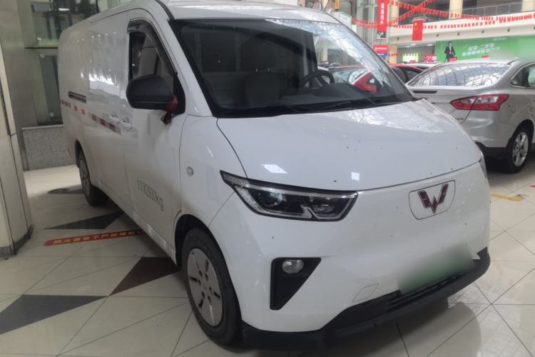 Used Wuling Yangguang 2024 300km Comfort Version with Sealed Windows 60kW
