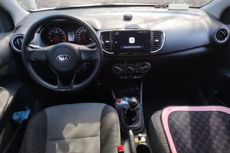 Used Kia Pegas 2017 1.4L Manual Fashion Edition Smart Center Console