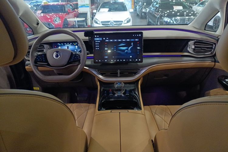 Used Denza D9 2022 DM-i 970 Four-Wheel Drive Flagship Model