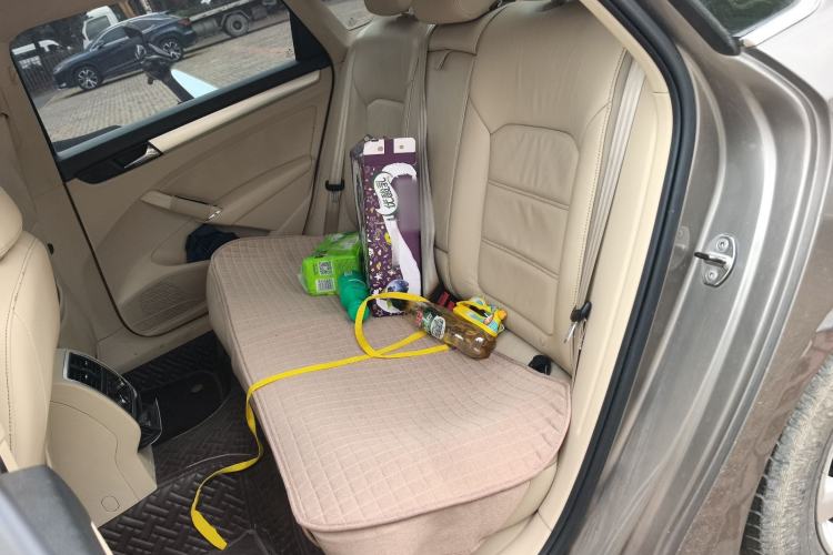 Used Volkswagen Passat 2011 1.8TSI Automatic Prestige Edition Left Rear Seat