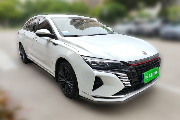 Used Dongfeng Aeolus Yixuan MAX 2022 1.5T Super Stylish Trendsetter Edition Front Right 45 Deg