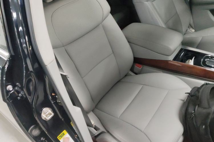 Used Hongqi H7 2015 3.0L Luxury Model