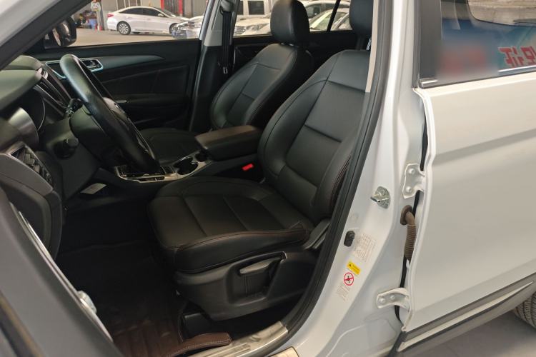 Used CHANGAN CS75 2016 1.8T Automatic Elite Model China V Standard
