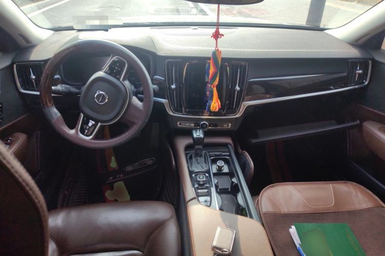 Used Volvo S90 2017 T5 Zhiyuan Edition
