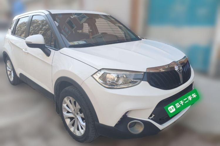 Used Brilliance V3 2016 1.5L Automatic Smart Version Front Right 45 Deg