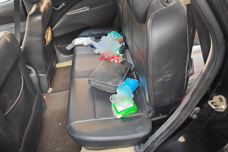 Used JAC Group Refine M2 2012 1.8L MT Business Luxury 5-Seater