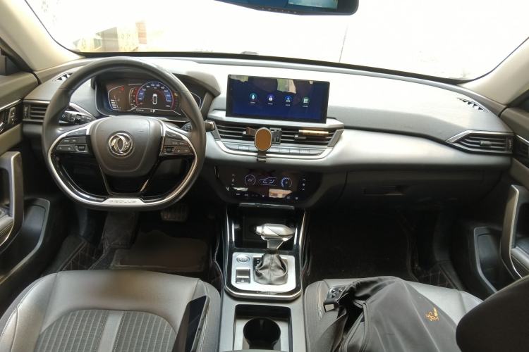 Used Dongfeng Aeolus Yixuan 2020 230T Automatic Advanced Edition Center Console