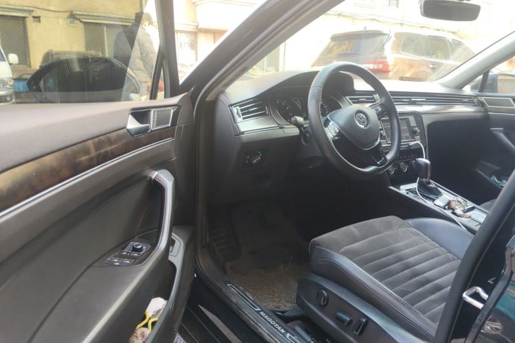 Used Volkswagen Magotan 2018 380TSI DSG Luxury Model Driver Seat