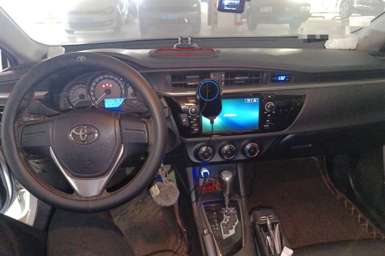 Used Toyota Levin 2014 1.6G CVT Elite Edition Center Console