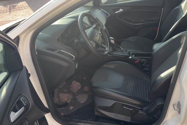 Used Ford Focus 2017 Hatchback 1.6L Automatic Fashion Edition Smart Drive Version