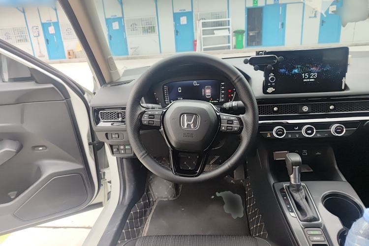 Used Honda Civic 2023 240TURBO CVT Dynamic Edition Steering Wheel