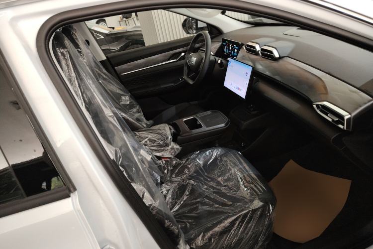 Used Dongfeng Aeolus SKY EV01 2025 530 km AIR Elite Edition
