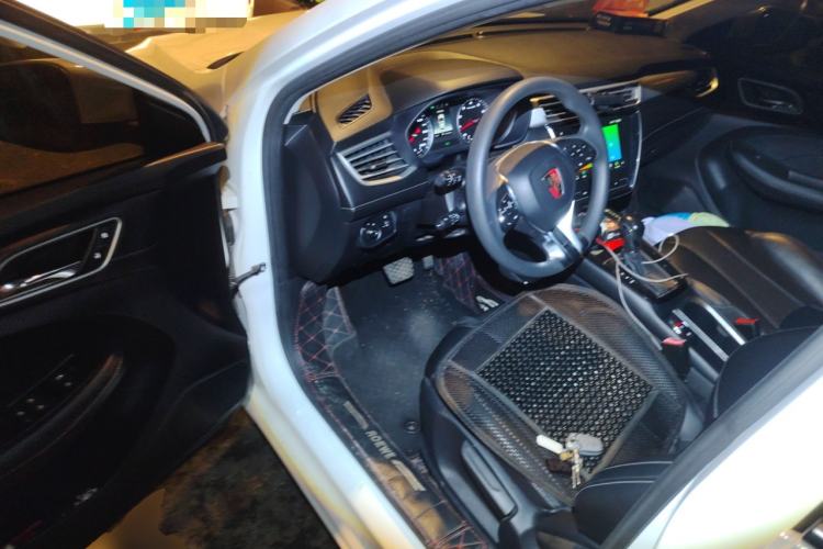 Used Roewe i5 2019 1.5L Automatic 4G Connected Langhao Edition Driver Seat