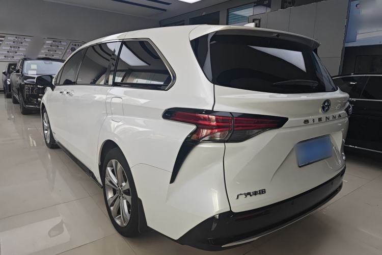 Used Toyota SIENNA 2023 2.5L Hybrid Deluxe Edition Rear Left 45 Deg