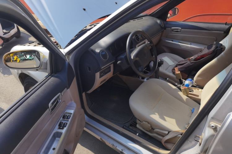 Used Geely Auto Liberty Ship 2011 1.3L Manual Fashion Edition Driver Seat