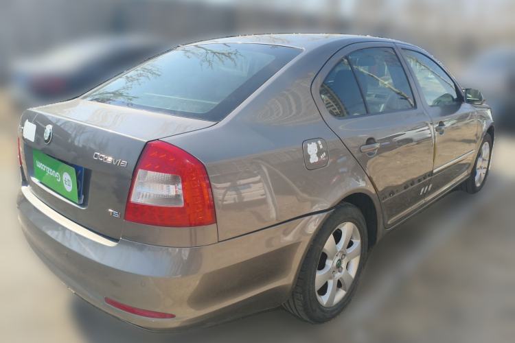 Used Skoda Octavia 2010 1.4TSI DSG Yijun Edition Rear Right 45 Deg