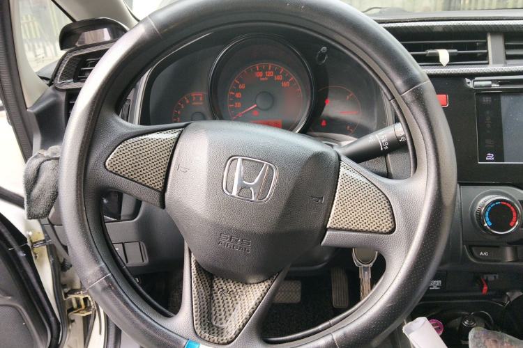 Used Honda Fit 2014 1.5L SE CVT Fashion Model Steering Wheel