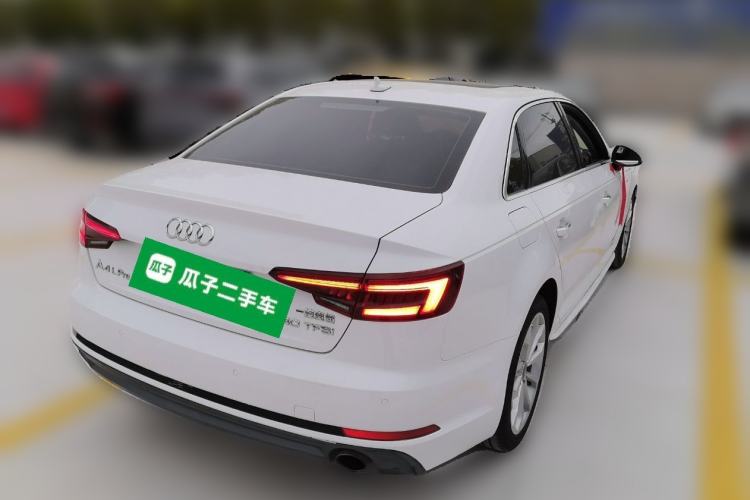 Used Audi A4L 2018 30th Anniversary Edition 40 TFSI Fashion Model Rear Right 45 Deg