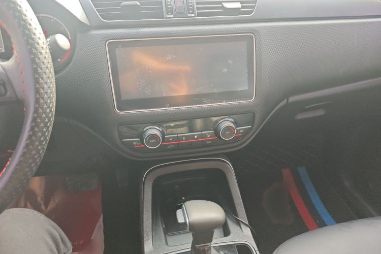 Used Qoros 5 2018 Revised Version 1.6T Automatic Leading Edition