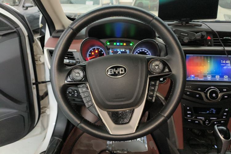 Used BYD G5 2014 1.5TID Automatic Flagship Model
