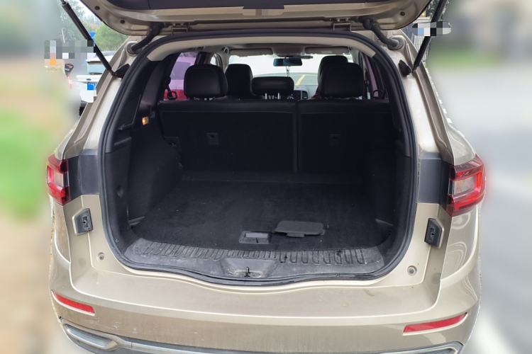 Used Renault Koleos 2018 2.0L Two-Wheel-Drive Luxury Edition Trunk