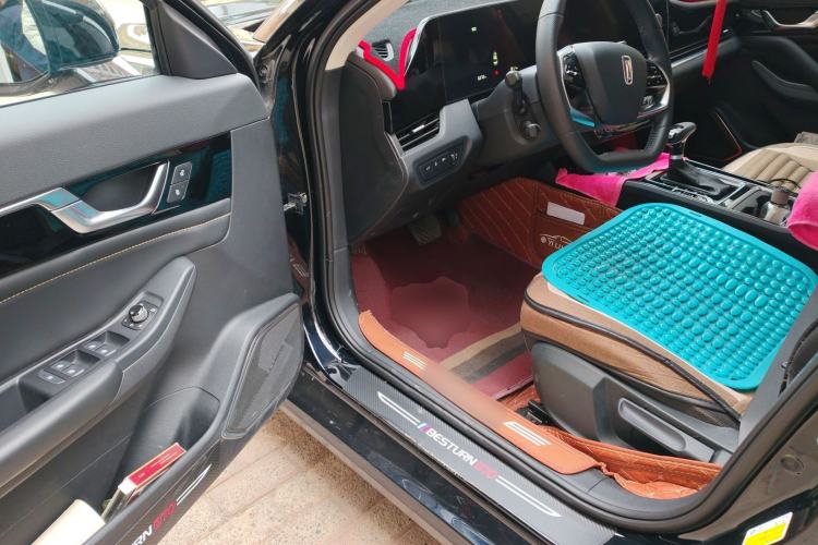 Used Bestune B70 2023 3rd Generation 1.5T Automatic Enjoyment Version 70th Anniversary Edition
