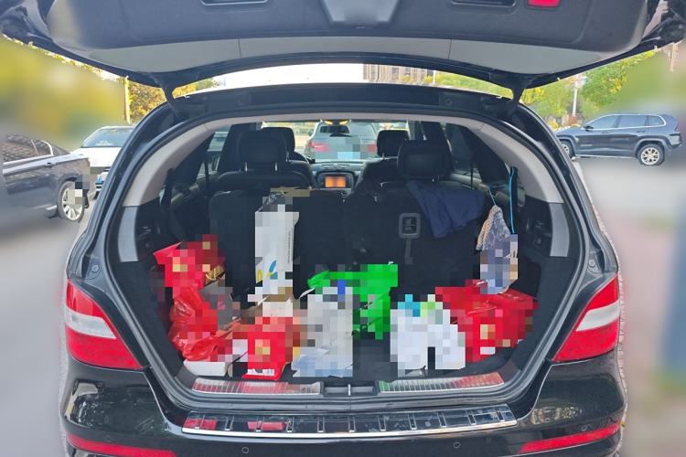 Used Mercedes-Benz R-Class 2014 R 320 4MATIC Business Model Trunk