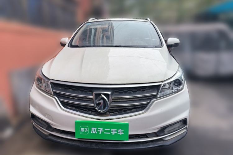 Used Baojun 730 2019 1.5L Manual Fashion Model 7-seater National V Front