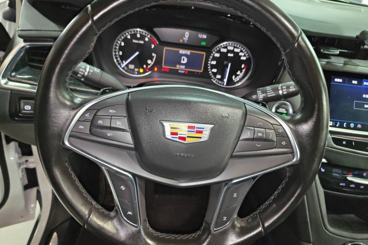 Used Cadillac XT5 2022 2.0T Two-Wheel Drive Luxury Version