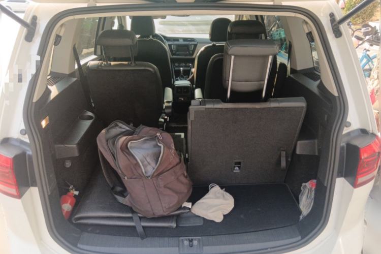 Used Volkswagen Touran 2016 Volkswagen Touran L 280TSI DSG Comfort Edition Trunk