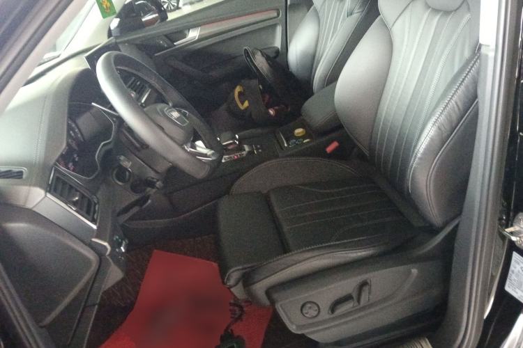 Used Audi Q5L 2022 40T Luxury Dynamic Model Left Front Seat