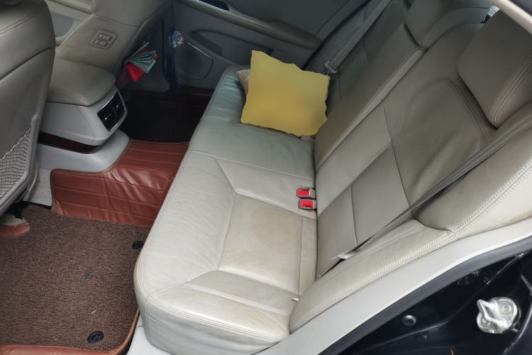 Used Hongqi H7 2013 2.0T Luxury Model
