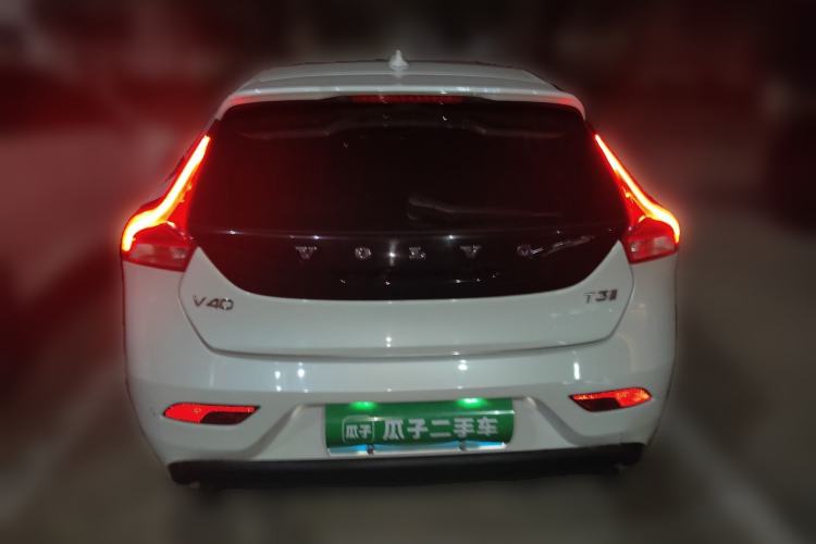 Used Volvo V40 2017 T3 Zhiya Edition Exterior 4