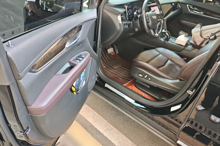 Used Cadillac XT6 2022 2.0T 7-Seater Two-Wheel Drive Luxury Version Driver Seat