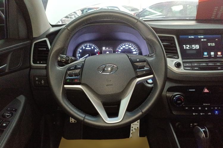 Used Hyundai Tucson 2015 1.6T Dual-Clutch Two-Wheel-Drive Smart Model