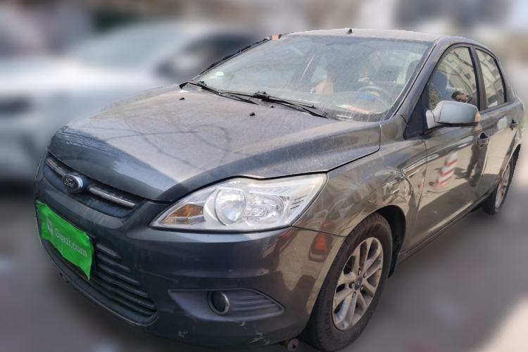 Used Ford Focus 2013 Sedan Classic 1.8L Manual Base Model