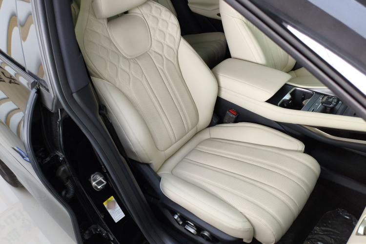 Used BYD Song L EV 2025 550 km Excellence Version Right Front Seat