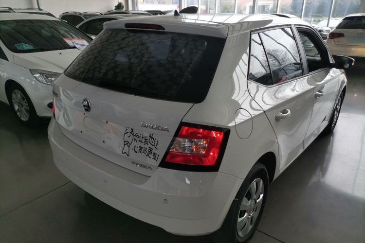 Used Skoda Fabia 2015 1.4L Automatic Front-Drive Model
