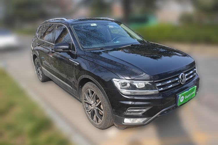 Used Volkswagen Tiguan L 2019 330TSI Automatic Two-Wheel Drive Smart Luxury Version China V Emission Standard
