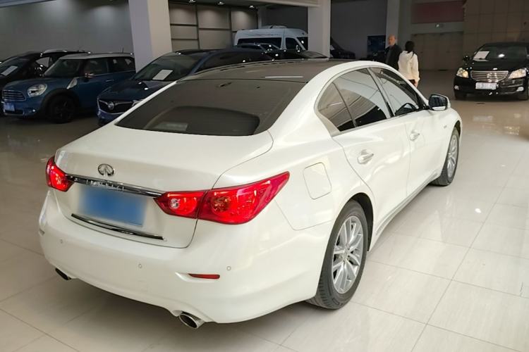 Used Infiniti Q50L 2016 2.0T Comfort Edition Rear Right 45 Deg