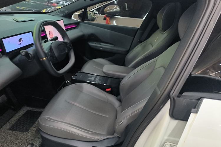 Used Lynk & Co Z20 2025 530 km Range Rear-Wheel Drive Pro