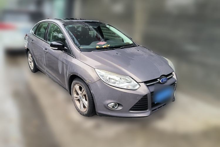 Used Ford Focus 2012 Sedan 1.6L Automatic Fashion Edition