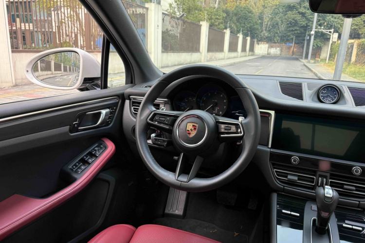 Used Porsche Macan 2024 Macan 2.0T