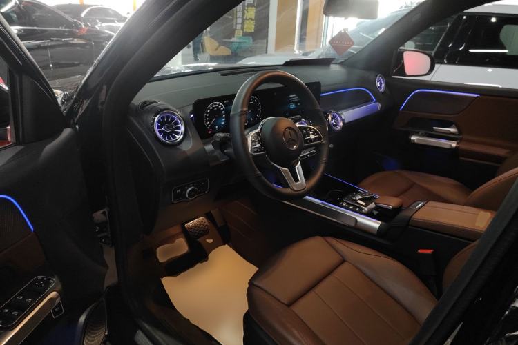 Used Mercedes-Benz GLB 2023 GLB 220 Sport Edition Driver Seat