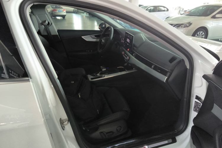 Used Audi A4L 2023 40 TFSI Fashion Dynamic Model