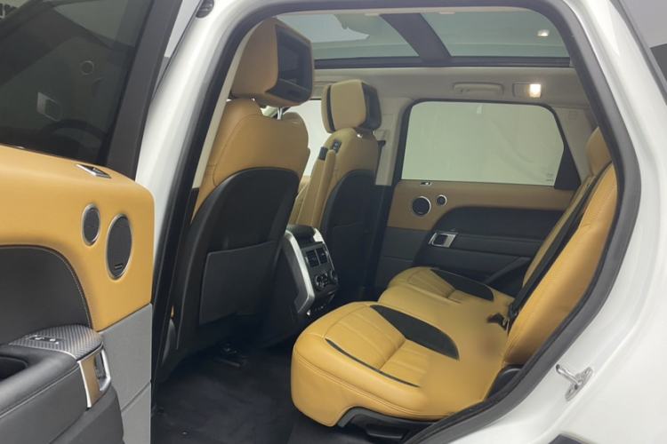 Used Land Rover Range Sport 2020 3.0 L6 HSE DYNAMIC Interior 3