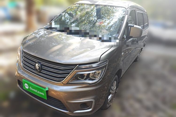 Used FORTHING Lingzhi 2022 M5 1.6L Practical Model 5 Seats