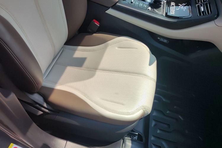 Used BYD Qin PLUS 2024 HONOR Edition DM-i 55KM Leading Model Right Front Seat