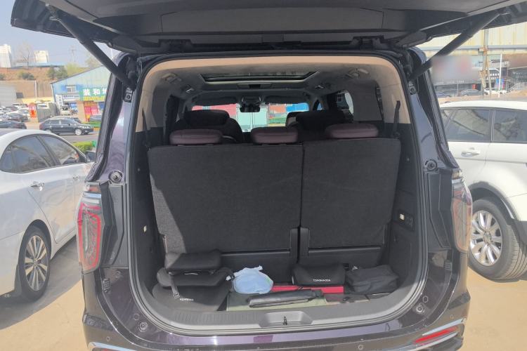 Used Hongqi HQ9 2023 2.0T Smart Connect Flagship Edition Trunk